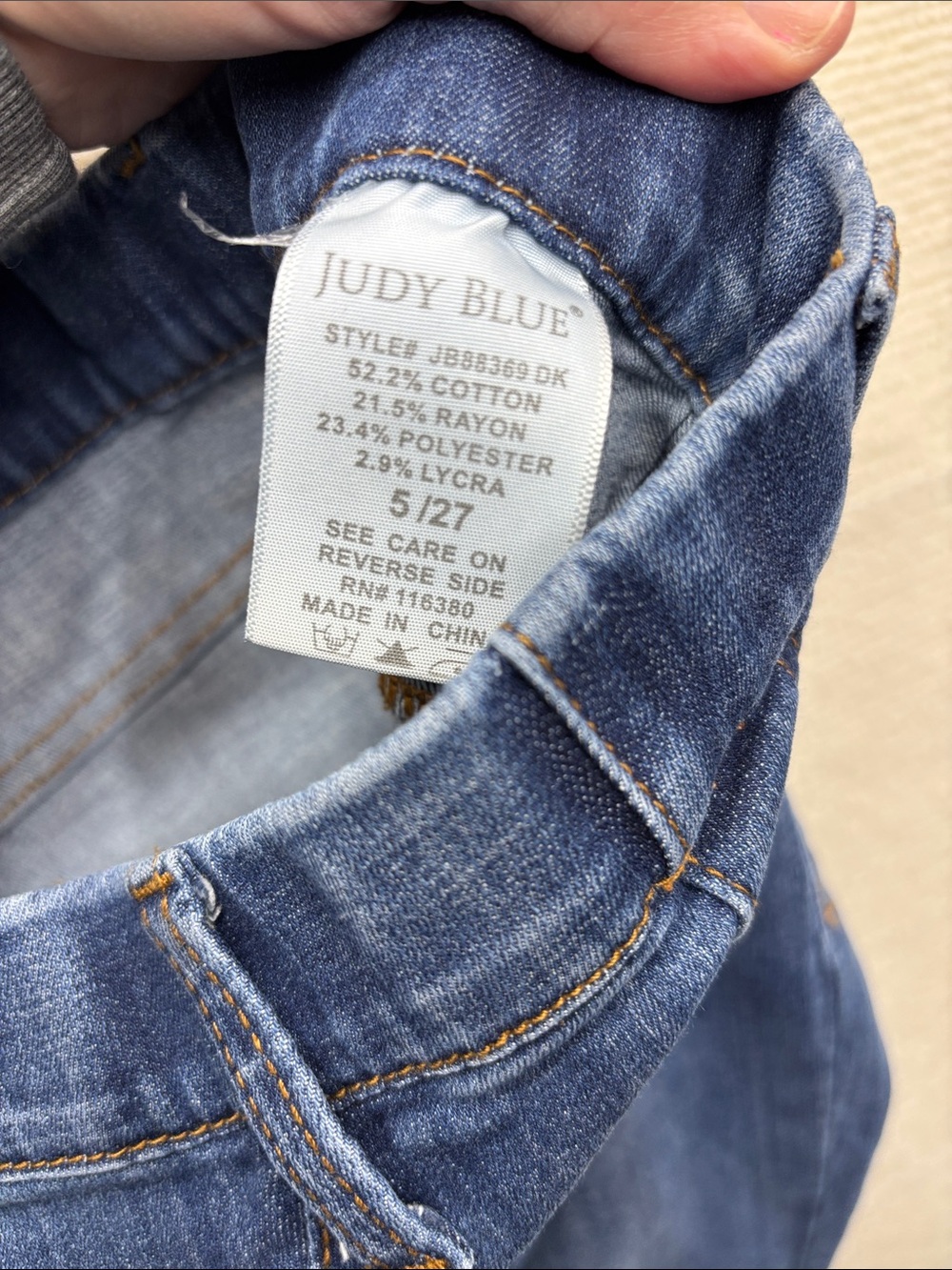Judy Blue 5/27 5 27 pull on Women's Distressed Mid-Blue Jeans - Picture 6 of 6